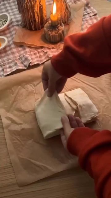 🐟 Пирог с рыбой и сливочным соусом 

#выпечка

Ингредиенты:

🔸Слоеное бездрожжевое тесто — 1 уп.
🔸Фи
