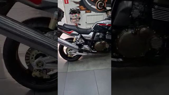 KAWASAKI ZRX1200S 2001 г.