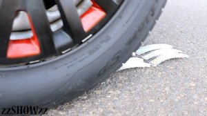Aplastando Coca Cola con Globos y Otras Cosas Crujientes en coche
