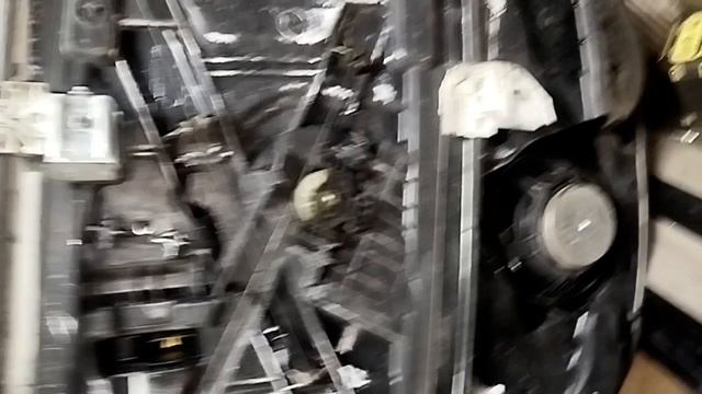 разбор водительской двери KIA карнивал3
