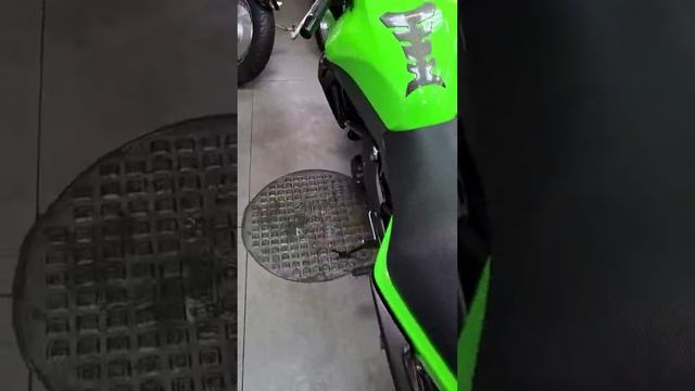 KAWASAKI ER-6N 2010 г. Зеленый