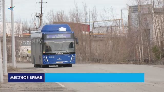 В преддверии Дня Победы маршрут №5 превратился в «Передвижную сцену»