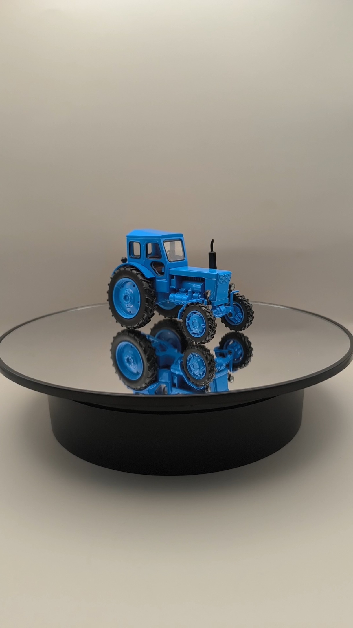 Трактор Т-40АМ синий 1:43 Тракторы: история, люди, машины №18 Hachette