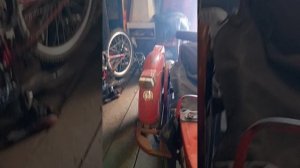 заводим  мотоцикл  днепр  11 маленький  обзор мотоцикла днепр  11 кмз