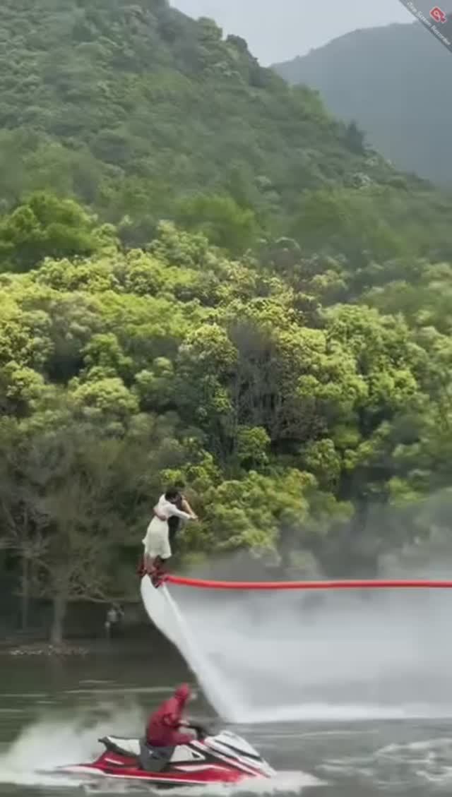 Flyboard. Искупал красавицу. Wetlook