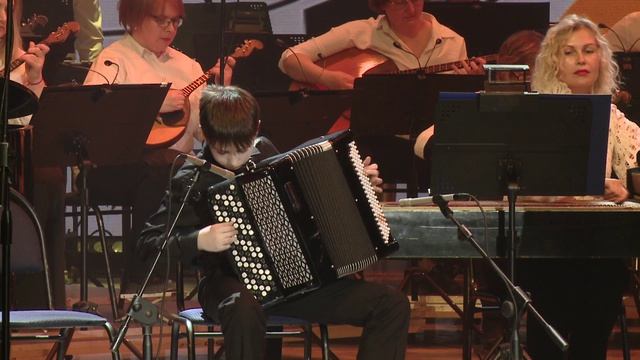 Владимир Мотов "Кадриль", исполняет Малахов Матвей (баян)