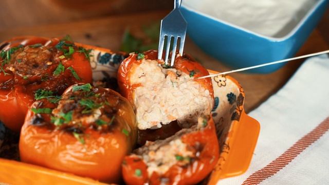 Фаршированные перцы из мяса кролика высшей категории
