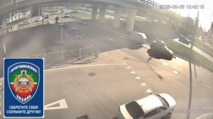 Момент смертельного наезда на пенсионера в Казани