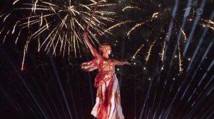 Легендарный монумент «Родина-мать» озарил «Свет Великой Победы».