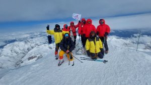 Фрагменты восхождения на Эльбрус группы Клуба 7 Вершин, 8 мая 2026 года