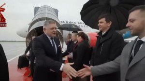 В Москву добрался и премьер Словакии Роберт Фицо. Он примет участие в праздновании Дня Победы.