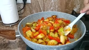 Вкусный и легкий рецепт из кабачков.