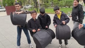 Наши Армяне и Святослав РЕММЕР- 9 Мая! Ура! Наши Армяне и барабаны! В День Победы 09 Мая Ура!!!