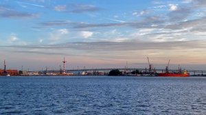 Вид на залив с Севкабель порта