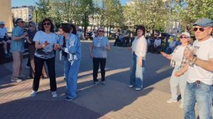 8 мая.Я тебя позвмл.....