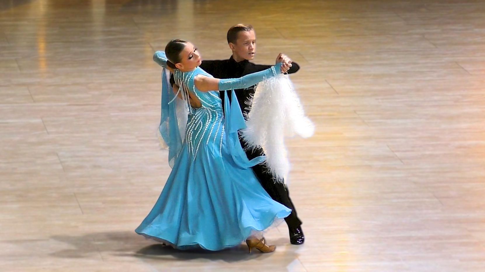 Rising Stars Юниоры-1 St, финал: вальс, танго, венский вальс, фокстрот, квикстеп. Royal Ball 2026
