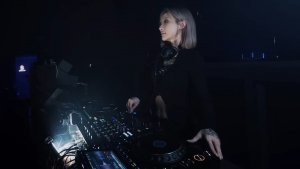 DEBBIE-Melodic Techno & House Live Set Driving Energy Early Peak Flow 132BPM Space Club Pattaya