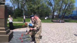 В Пятигорске возложили цветы к бюсту Маргелова