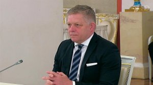 В. Путин поблагодарил Словакию за бережное отношение к памятникам и захоронениям советских воинов.