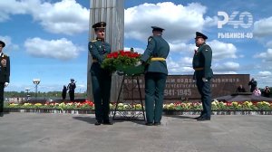 (Рыбинск-40) 9 мая 2026. Аллея Славы и возложение гирлянды