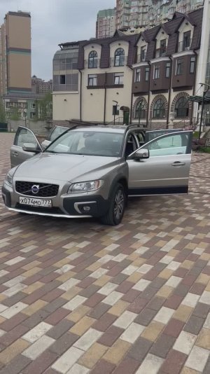 Volvo XC70