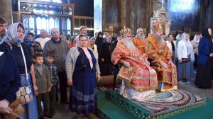 Мамы родные глаза...