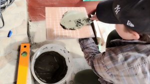 Начинаем укладку плитки. Делаем всё своими руками.