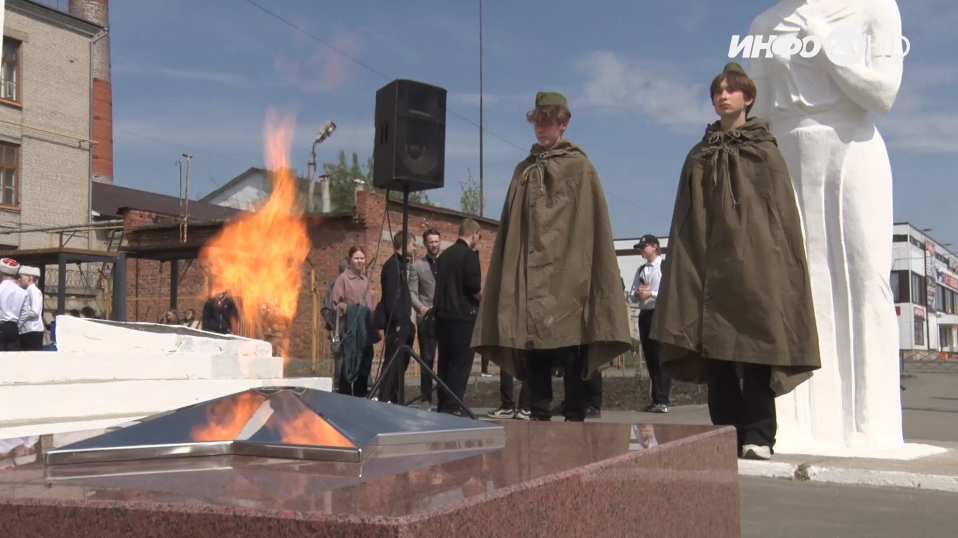 В сквере машиностроителей имени Якова Яковлевича Рубана состоялся торжественный митинг