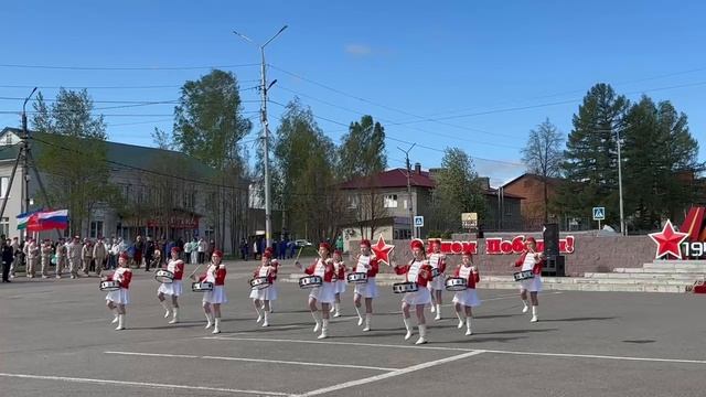 9 мая 2026 Барабанщицы в Калтасах на Параде Победы смотреть онлайн