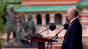 «МЫ ВМЕСТЕ — И ПОБЕДА БУДЕТ ЗА НАМИ!» Путин на Параде Победы 2026