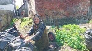 Помогли Анне Михайловне. С Днём Победы!