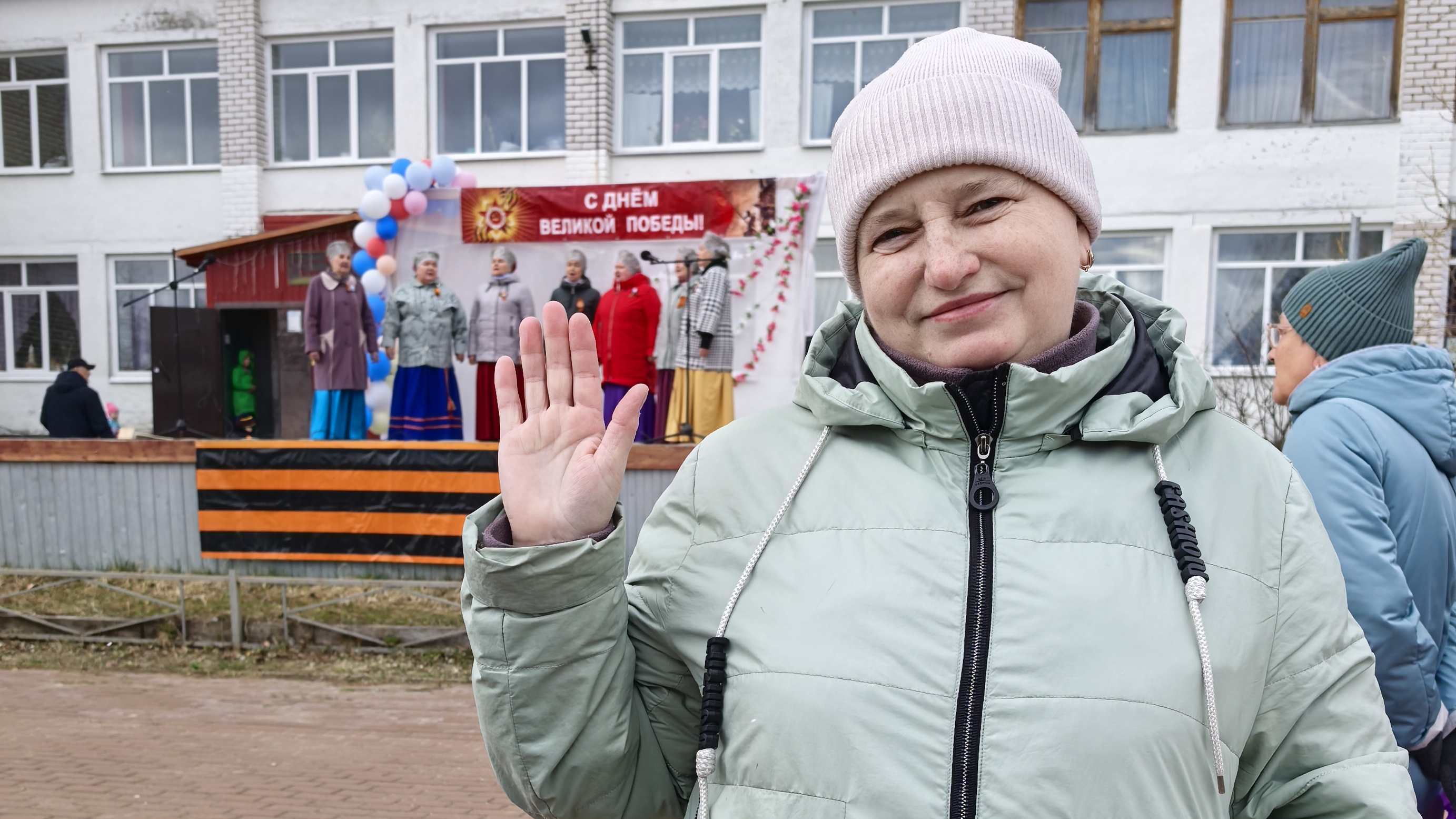 С праздником 9 мая! С днём победы!