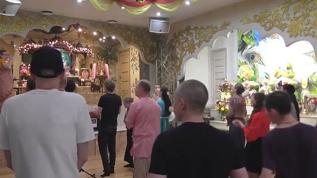 08.05.2026 Пятничный маха-киртан в храме Кришны (Москва)