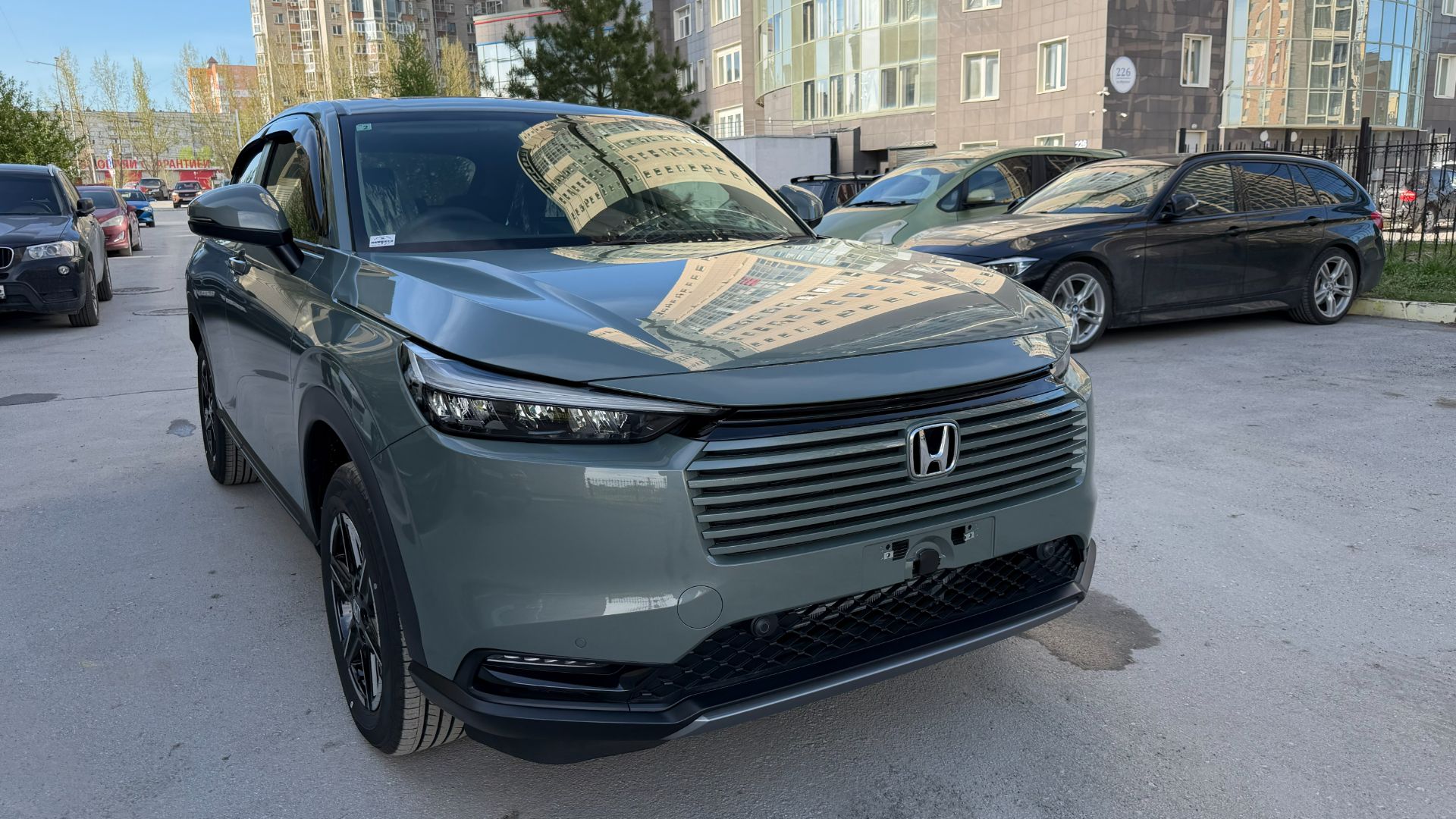 Краткий обзор нового Honda Vezel 2026 года на полном приводе