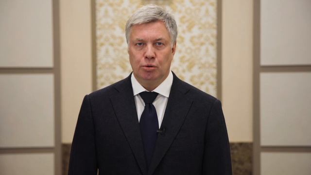 🎖 Губернатор Алексей Русских поздравляет жителей Ульяновской области с Днём Победы.