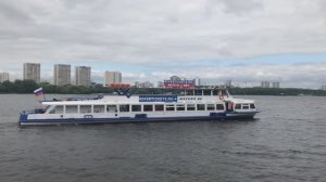т/х МОСКВА-89 швартуется к причалу СРВ