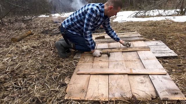 Нашли заброшенную избу у ручья - ночлег, который мы не забудем! смотреть онлайн