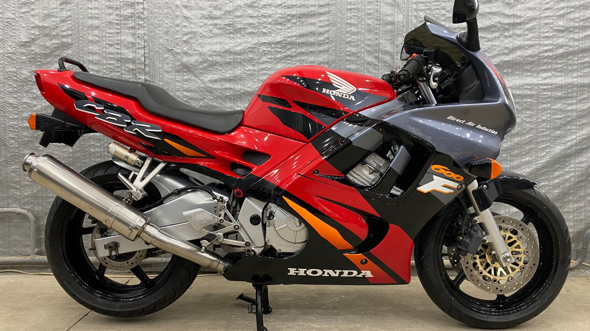 Осмотр Honda CBR600F3 (1995) смотреть онлайн