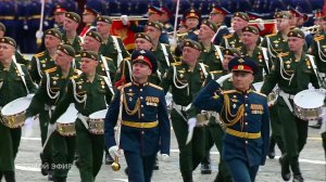 Парад Победы открыли курсанты Военного университета имени Александра Невского.