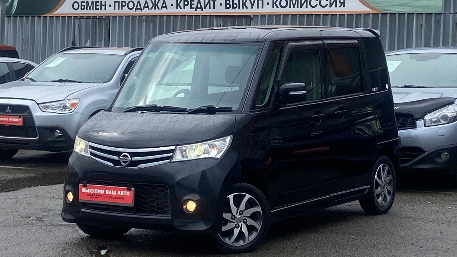 NISSAN ROOX 0.7 AT 2012