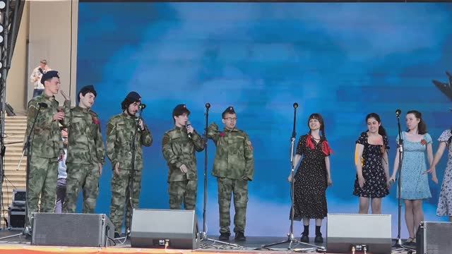 Песня ПОТОМУ ЧТО МЫ ПИЛОТЫ Военные песни о войне популярные Концерт к 9 мая в Сочи