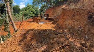 Effective Plantation Road Repair with D6R XL Bulldozer