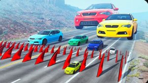 «Гигантские, обычные и маленькие автомобили против шипов» в BeamNG Drive!