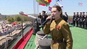 Сегодня 9 мая в 12 часов с легендарного крейсера «Михаил Кутузов»  прогремел Выстрел Памяти.
