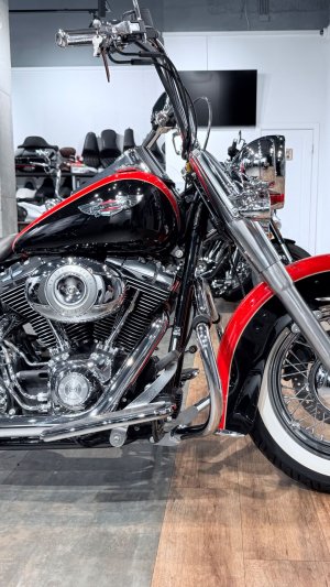 2010 HD Softail Deluxe Mysterious Red Vivid Black 10K (VIN *5HD*6572)