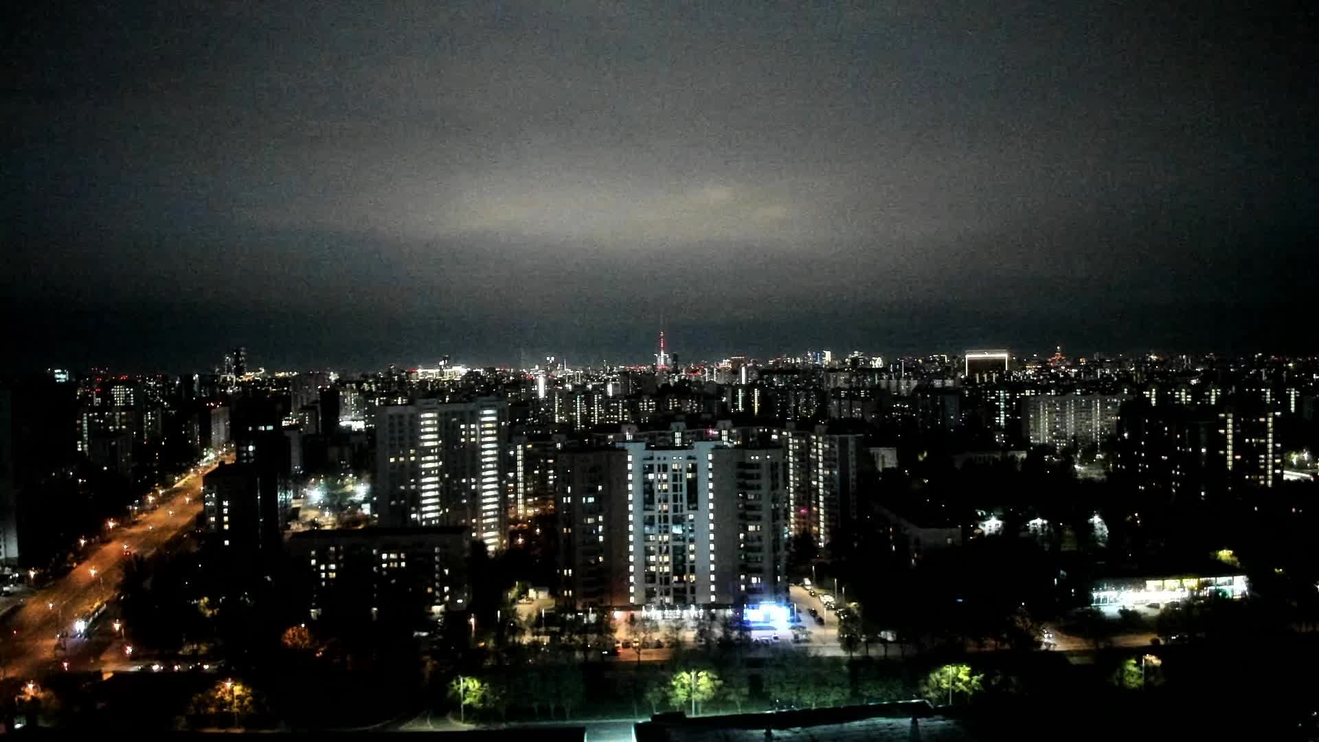 Праздничный салют на 9 мая в Москве в 22:00 отменили смотреть онлайн