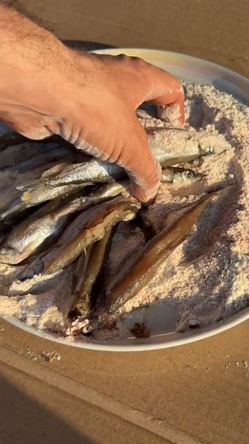 Вкусная жареная мойва на сковороде