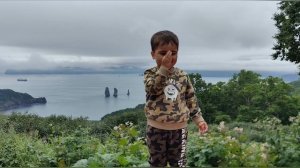 Камчатка, Бухта Большелагерная и мыс Маячный, 30 июля 2025г. Прогулка с маленьким ребенком