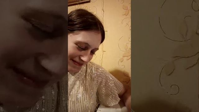 Вечерний эфир, всех с праздником🕊️