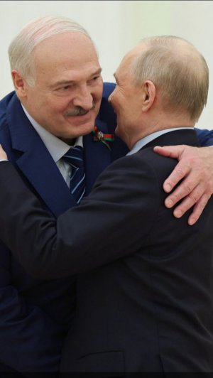 Лукашенко и Путин встретились в Кремле: «Владимир Владимирович, с праздником!»